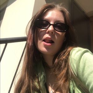 Meet your Posher, Pia